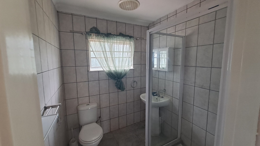 5 Bedroom Property for Sale in Universitas Ridge Free State